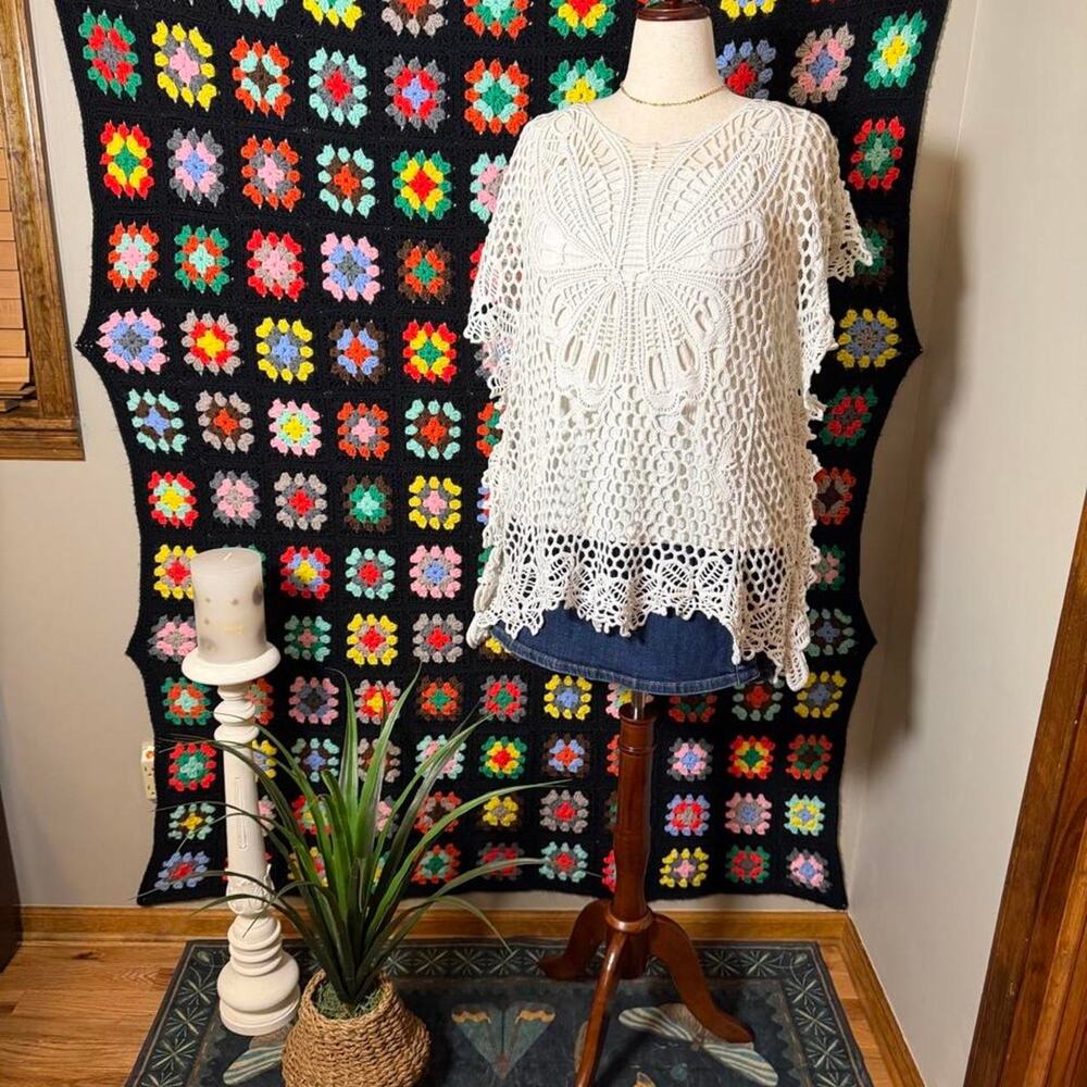 Vintage inspired roamans crochet lace butterfly poncho